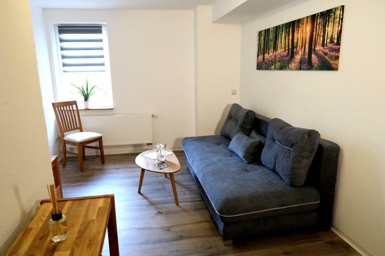 Haus Zum Roemer Арнщат Екстериор снимка